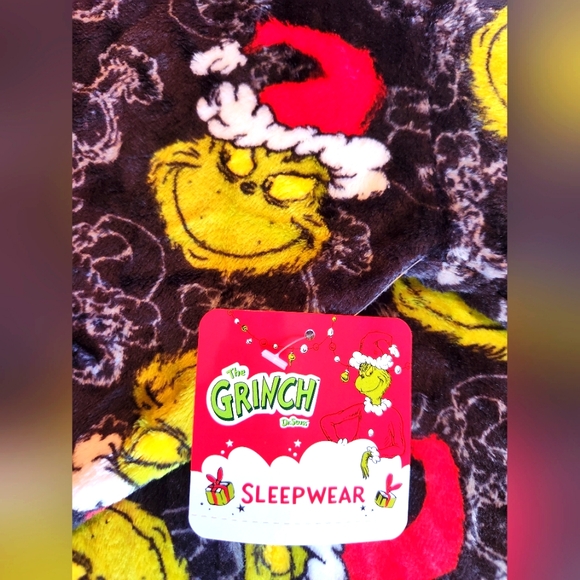 NWT Grinch Super Minky Union Suit w/pockets - Picture 4 of 6